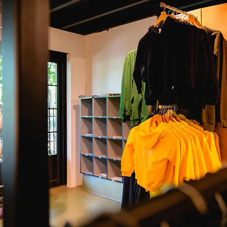 Glamping Winterswijk ラグジュアリーテント *