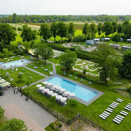 Glamping Winterswijk ラグジュアリーテント