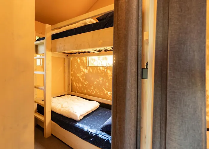 Glamping Winterswijk ラグジュアリーテント Miste